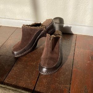 Really cute b.ø.c. Slip on clogs